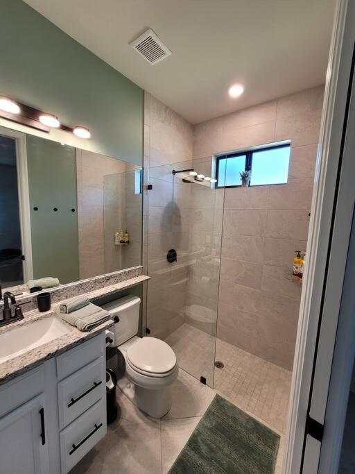 Blue Door Retreat - Luxury Pool Home - Sleeps 8 Cape Coral Exterior photo